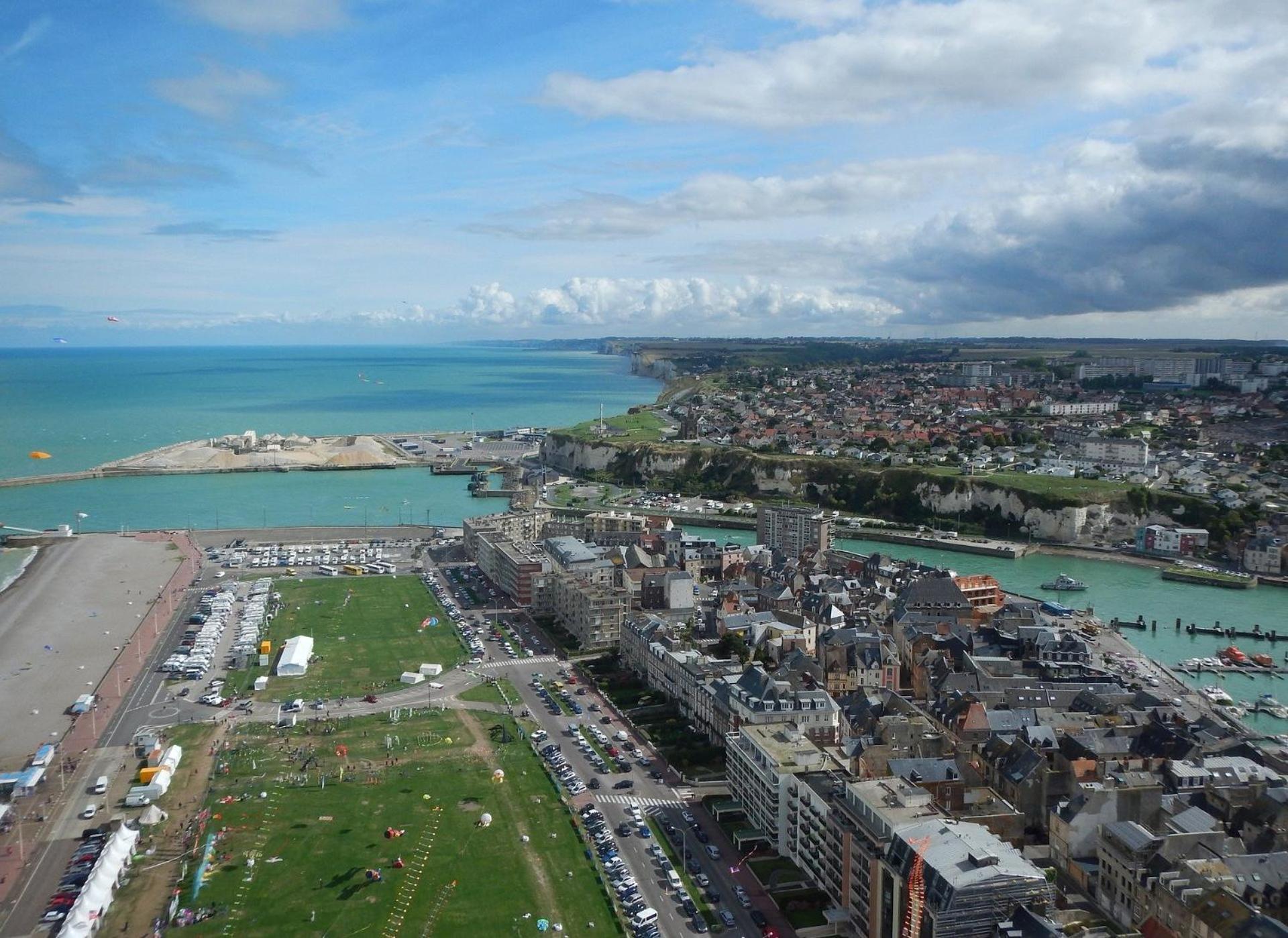 Le Voilier Ensoleille - Proximite Plage & Gare - Confort & Tranquillit Dieppe Exterior photo